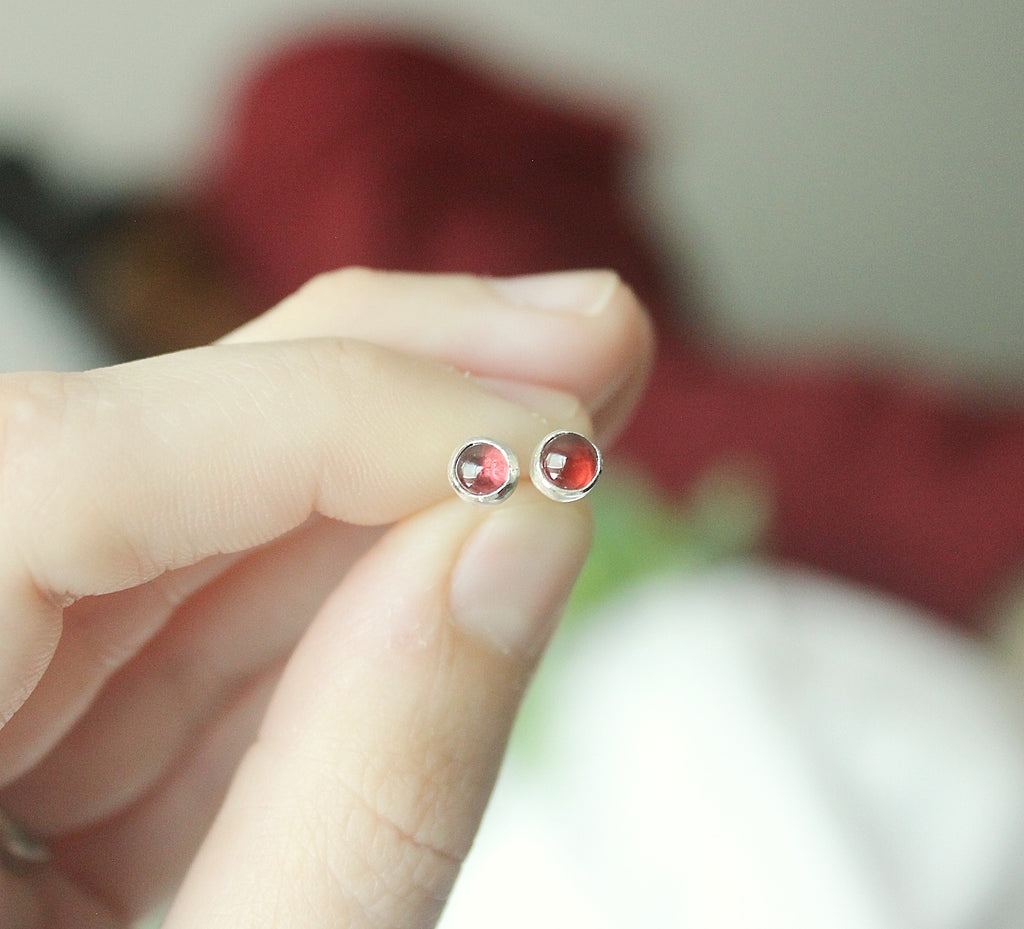 4mm Garnet Stud Earrings